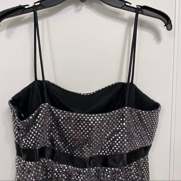 Jessica McClintock for GUNNE SAC Black and Silver Sparkle Sequin Party Dress - Picture 6 of 7